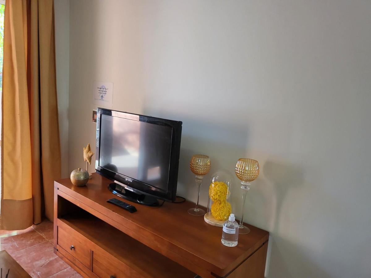 ¡Bajo precioso con salida directa a la piscina comunitaria en Paraíso de Vera! Exterior foto