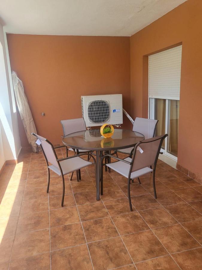 ¡Bajo precioso con salida directa a la piscina comunitaria en Paraíso de Vera! Exterior foto