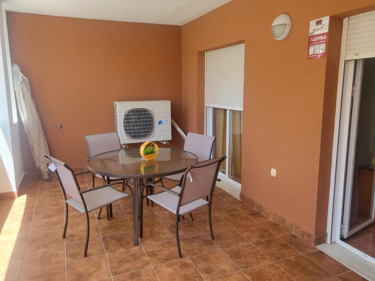 ¡Bajo precioso con salida directa a la piscina comunitaria en Paraíso de Vera! Exterior foto