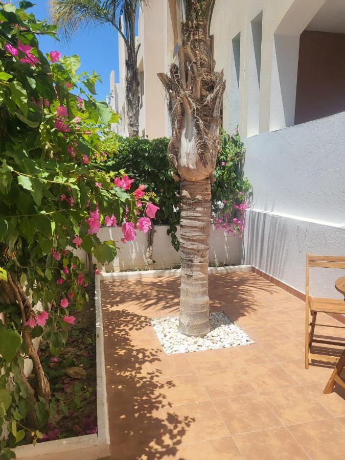 ¡Bajo precioso con salida directa a la piscina comunitaria en Paraíso de Vera! Exterior foto